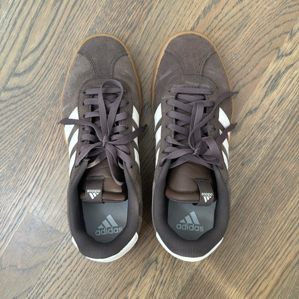 Adidas VL court sneakers